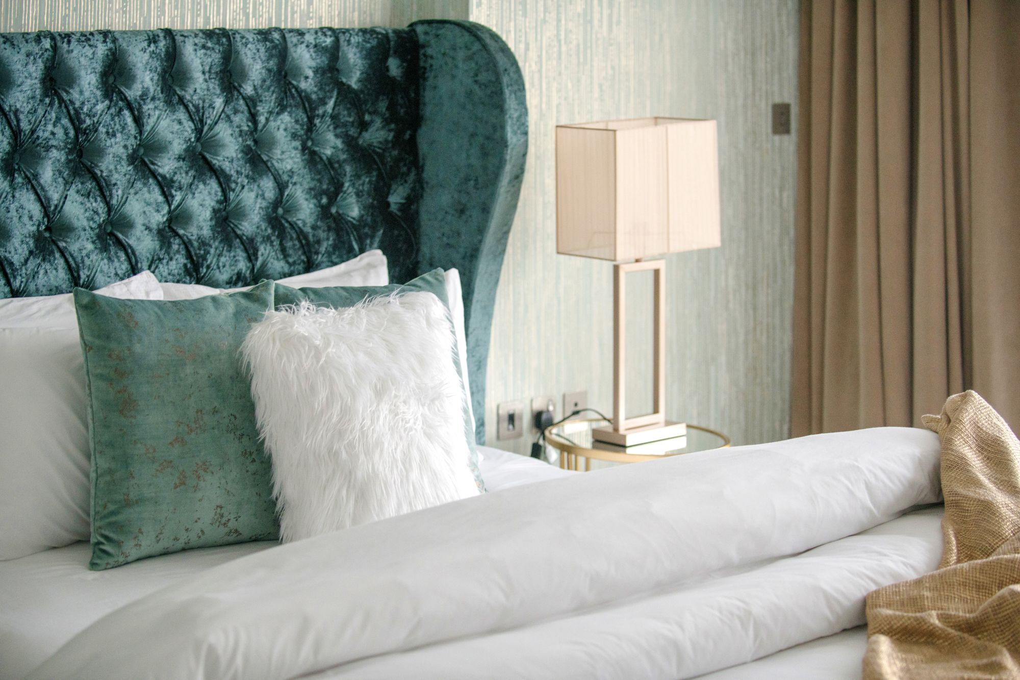 Luxury Staycation - Azure Residences