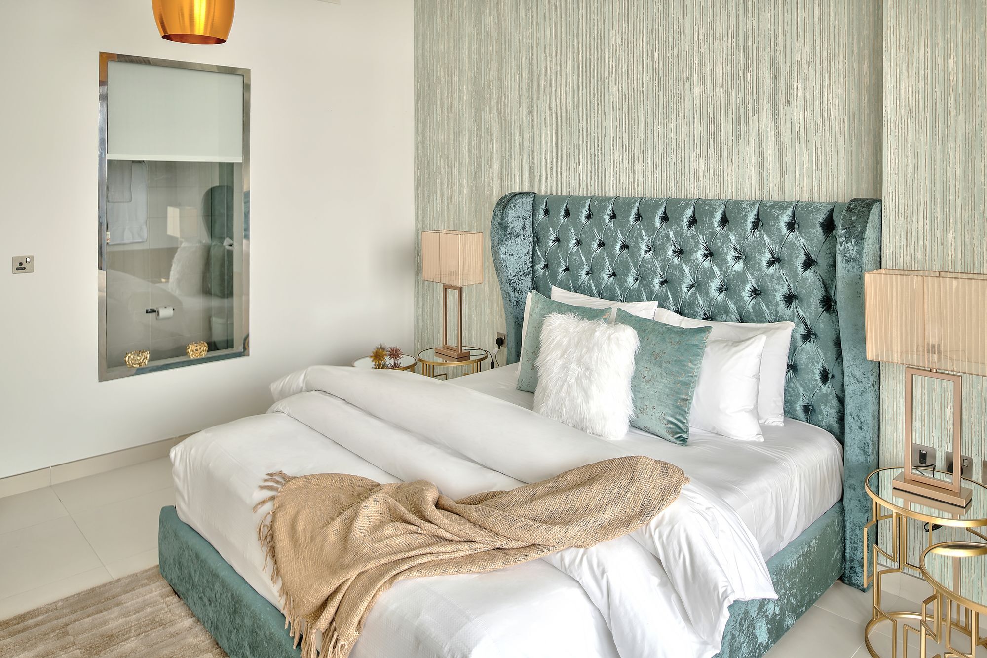 Luxury Staycation - Azure Residences * Dubai