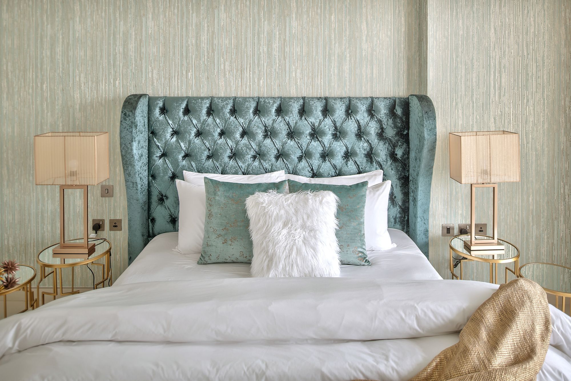 Luxury Staycation - Azure Residences